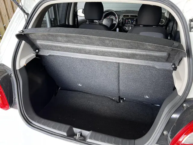 Mitsubishi Space Star 1.2 Connect Pro 2018 Benzine 26