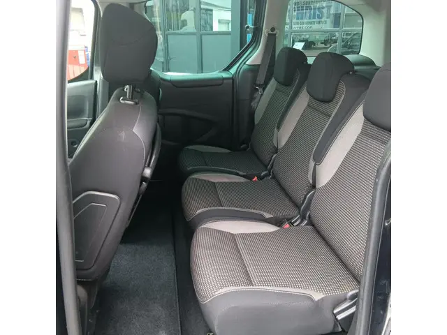 Peugeot Partner Tepee 1.2 PureTech Active 2017 Benzine 10