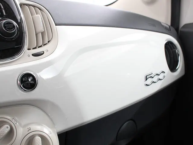 Fiat 500 0.9 TwinAir Lounge 2016 Benzine 32