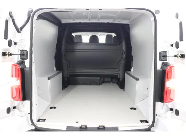 Peugeot Expert 2.0 BlueHDi S&S L3 2024 Diesel 10