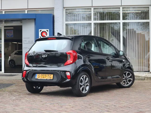 Kia Picanto 1.0 CVVT 67pk DynamicLine 2023 Benzine 2