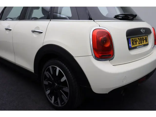 MINI One Mini 1.2 Business 2016 Benzine 14