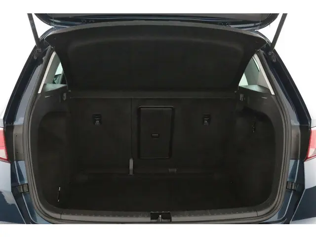 SEAT Ateca 1.0 EcoTSI Style blauw 2017 Benzine 33