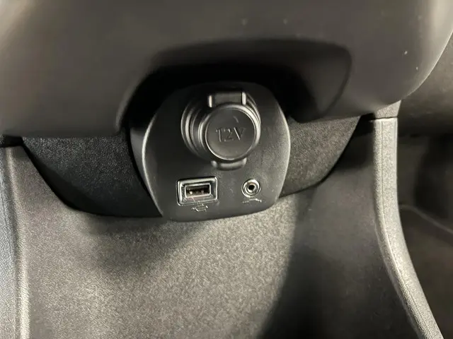 Toyota Aygo 1.0 VVT-i x-play 2022 Benzine 33