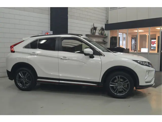 Mitsubishi Eclipse Cross 3