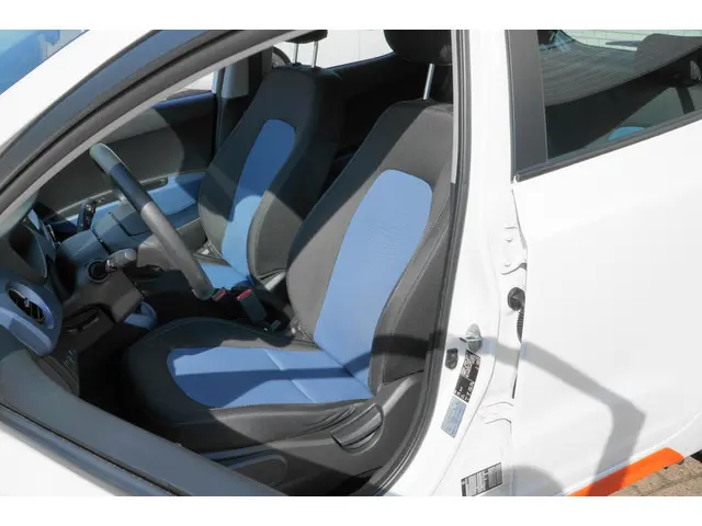 Hyundai i10 1.0i i-Motion Comfort NAVI APP'S 2014 Benzine 17