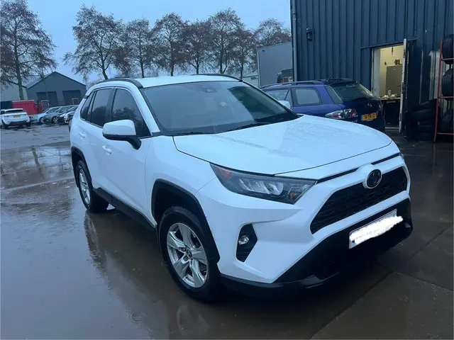 Toyota RAV4 2.5 Benzine USA Car 2019 Benzine 3