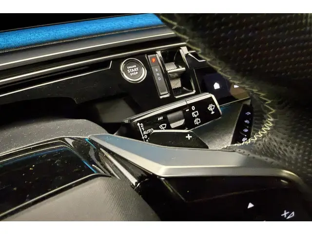 Peugeot e-5008 GT Avantage 73 kWh 2025 Elektrisch 24