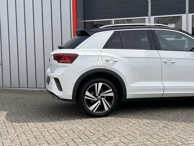 Volkswagen T-Roc 1.5 TSI R-Line Business+ 2022 Benzine 8