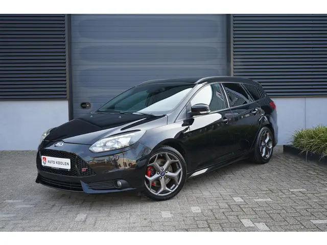 Ford Focus Wagon 2.0 EcoBoost ST-3 2014 Benzine 6