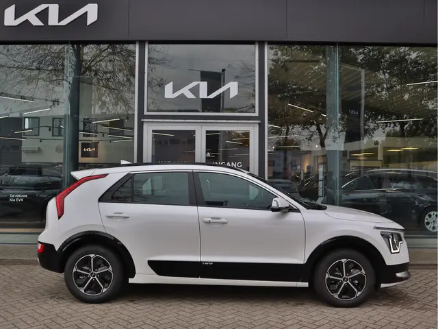 Kia Niro 1.6 GDi Hybrid DynamicLine 2024 Hybride Benzine 5