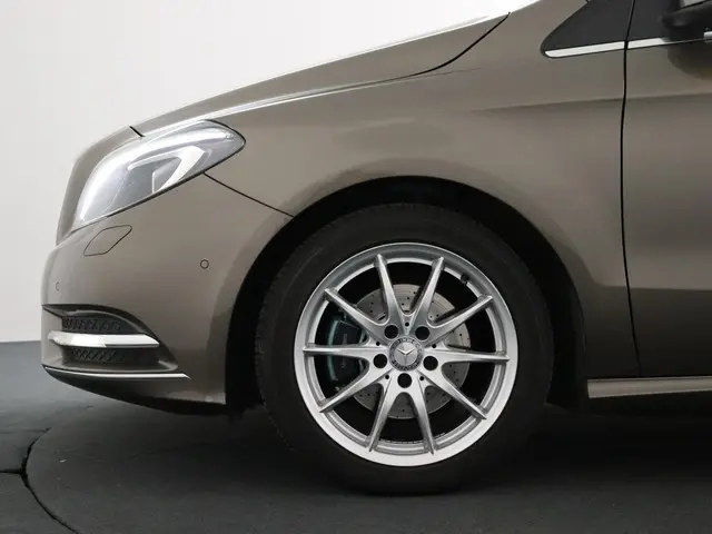 Mercedes-Benz B-Klasse 180 Prestige 2014 Benzine 22