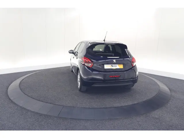 Peugeot 208 PureTech 82 Signature 2019 Benzine 12