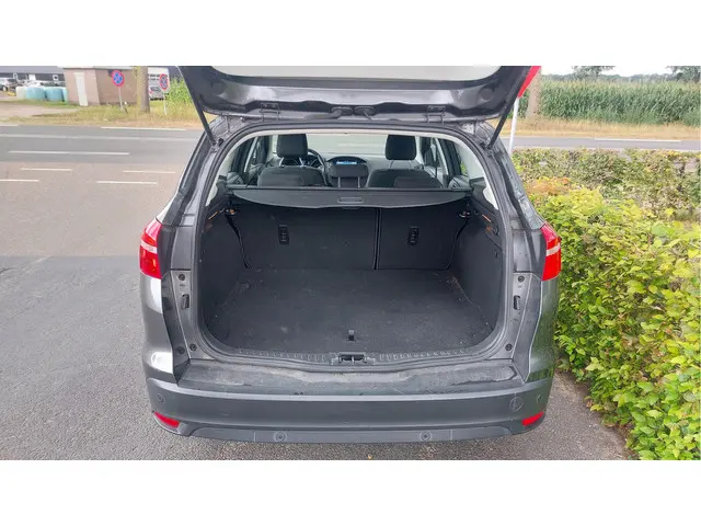 Ford Focus Wagon 1.0 Lease Edition 2017 Benzine 10