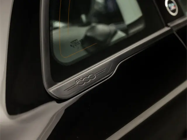 Fiat 500e C Sport Icon 42 kWh 2021 Elektrisch 32