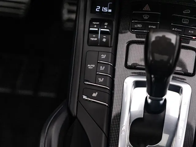 Porsche Cayenne 4.8 Turbo S 2015 Benzine 37