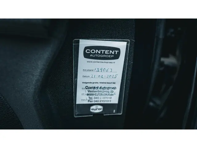 Kia Venga 1.6 CVVT Plus Pack AUTOMAAT NAVI 2013 Benzine 18