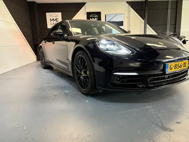 Porsche Panamera 2.9 4 E-Hybrid 2018 Hybride Benzine 6