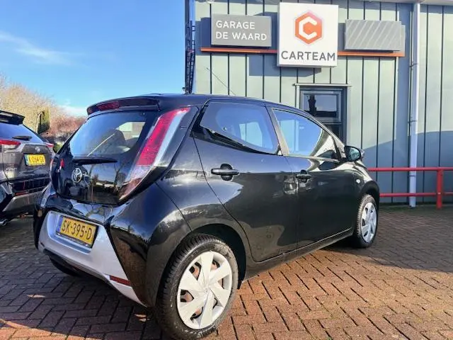 Toyota Aygo 1.0 VVT-i x-nav 2018 Benzine 5