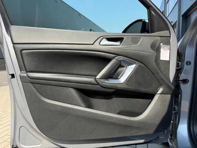 Peugeot 308 1.2 PureTech Blue Lease 2018 Benzine 10