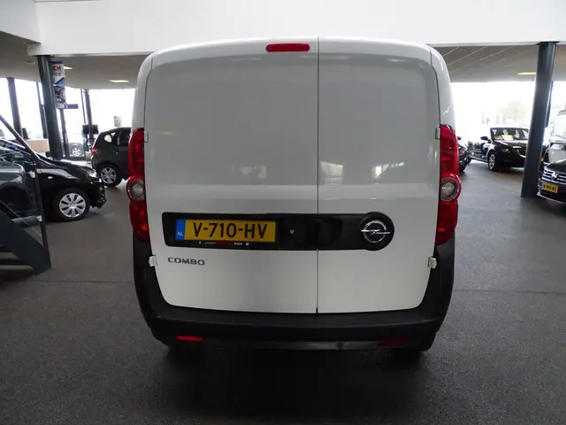 Opel Combo 1.3 CDTi L2H1 Edition 2017 Diesel 4
