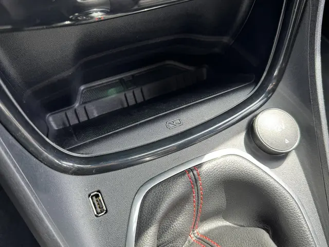 Ford Puma 1.0 ECOBOOST HYBRID ST-LINE X 2022 Benzine 24