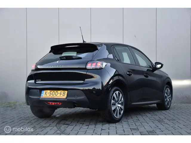 Peugeot 208 1.2 | Carplay | Cruise| Climate 2021 Benzine 5