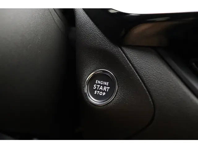 Opel Grandland 1.2 Turbo GS 2023 Benzine 27