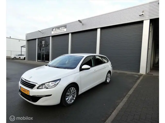 Peugeot 308 1.2 PURET.BLUE LEASE 2015 Benzine 2