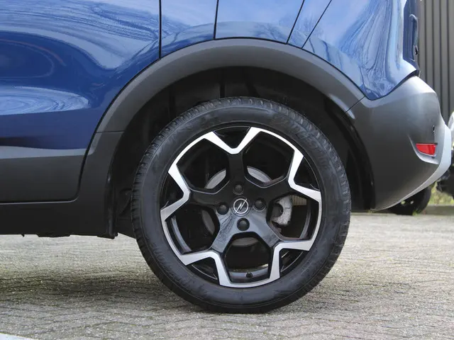 Opel Crossland 1.2 Turbo Elegance 2021 Benzine 24