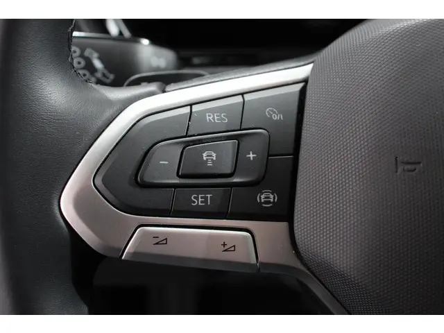 Volkswagen T-Cross 1.0 TSI 110pk DSG Life 2022 Benzine 15