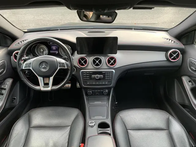 Mercedes-Benz GLA 200 Prestige Comfort 2014 Benzine 7