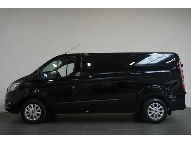Ford Transit Custom 3