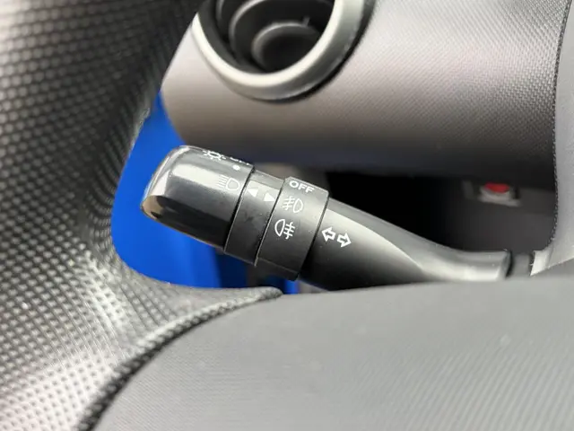 Peugeot 107 1.0 Active 2014 Benzine 21