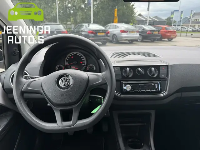Volkswagen up! 1.0 BMT take up! 2017 Benzine 6