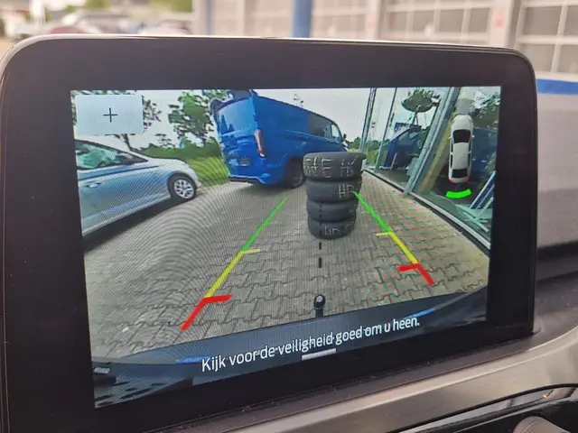 Ford Kuga 2.5 PHEV Titanium 2022 Hybride Benzine 9