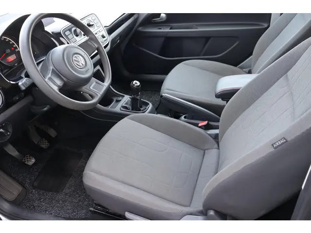 Volkswagen up! 1.0 move up! 2012 Benzine 16