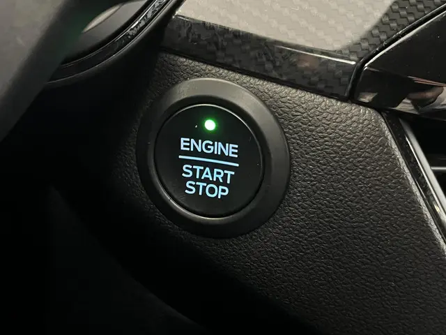 Ford Kuga 2.5 PHEV ST-Line 2023 Hybride Benzine 42