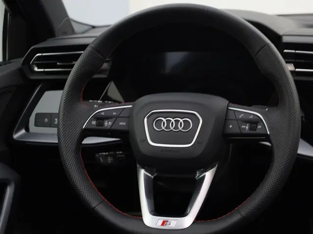 Audi A3 Sportback 35 TFSI/150PK S Line 2024 Benzine 43