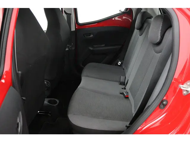 Toyota Aygo 1.0 VVT-i x-play 2021 Benzine 18