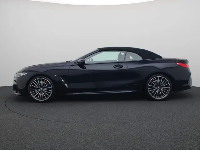 BMW 8 Serie Cabrio 840i 2021 Benzine 16