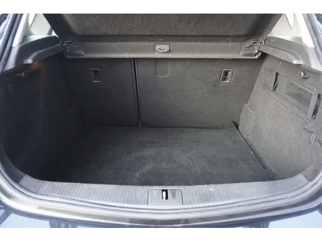 Opel Astra 1.4 Turbo Blitz 2015 Benzine 22