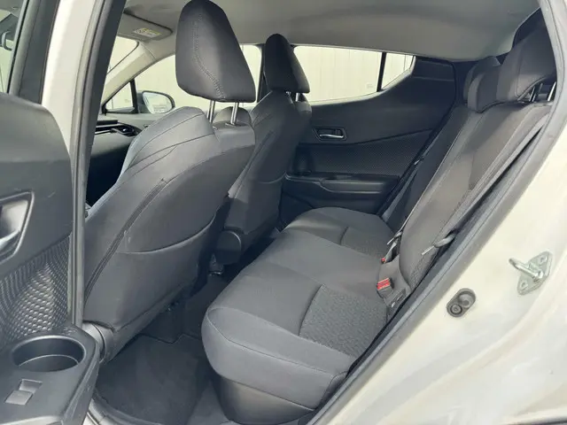 Toyota C-HR 1.8 Hybrid Dynamic 2023 Hybride Benzine 20