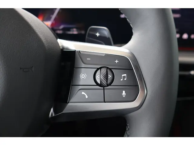 BMW X1 xDrive25e 2025 Hybride Benzine 15