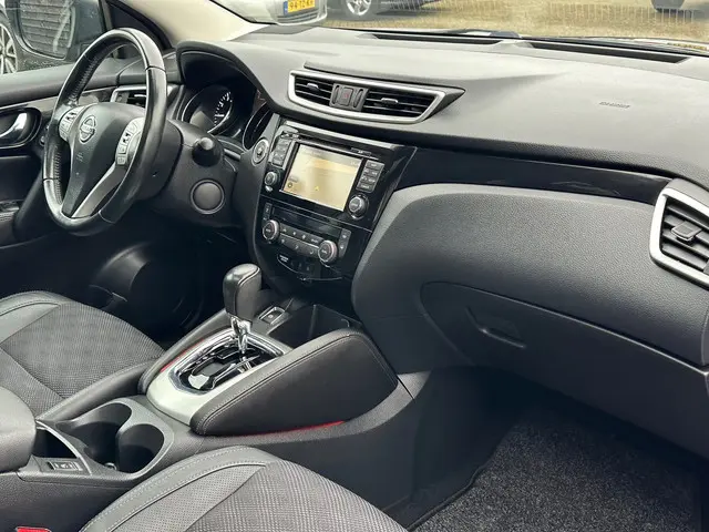 Nissan QASHQAI 1.2 Tekna 2014 Benzine 3