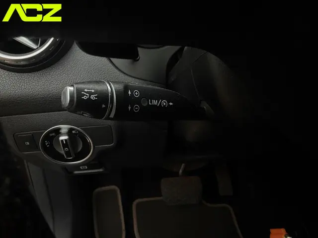 Mercedes-Benz GLA 250 4Matic Edition 1 2014 Benzine 12