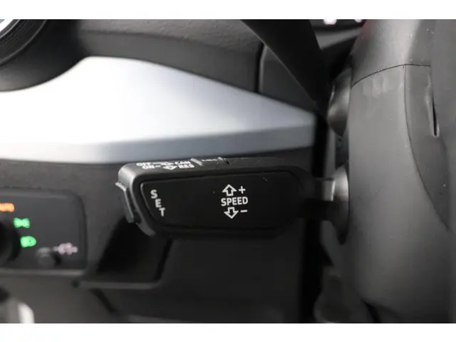 Audi Q2 30 TFSI epic 2020 Benzine 29