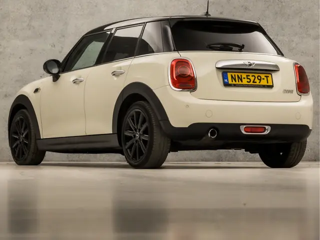 MINI Cooper 3