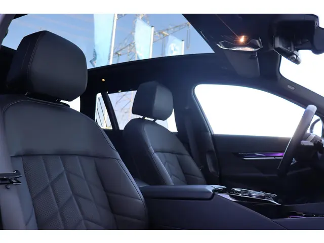 BMW i5 M60 xDrive 84 kWh 2024 Elektrisch 12