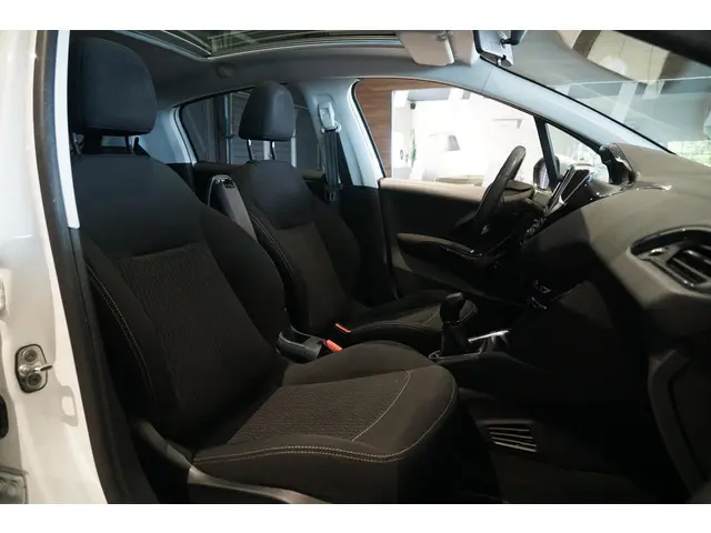 Peugeot 208 1.2 PureTech Allure 2017 Benzine 11